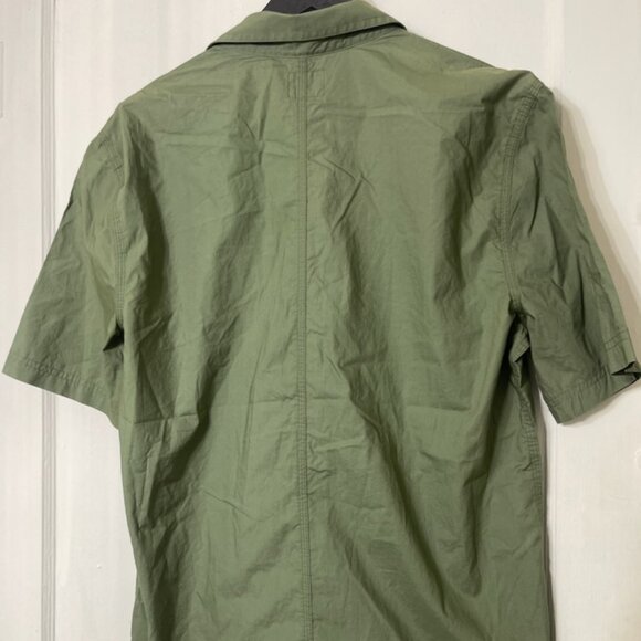 GUESS Men's Parker Poplin Utility Shirt Army Green Size Small Regular‎ NWT - Picture 2 of 7